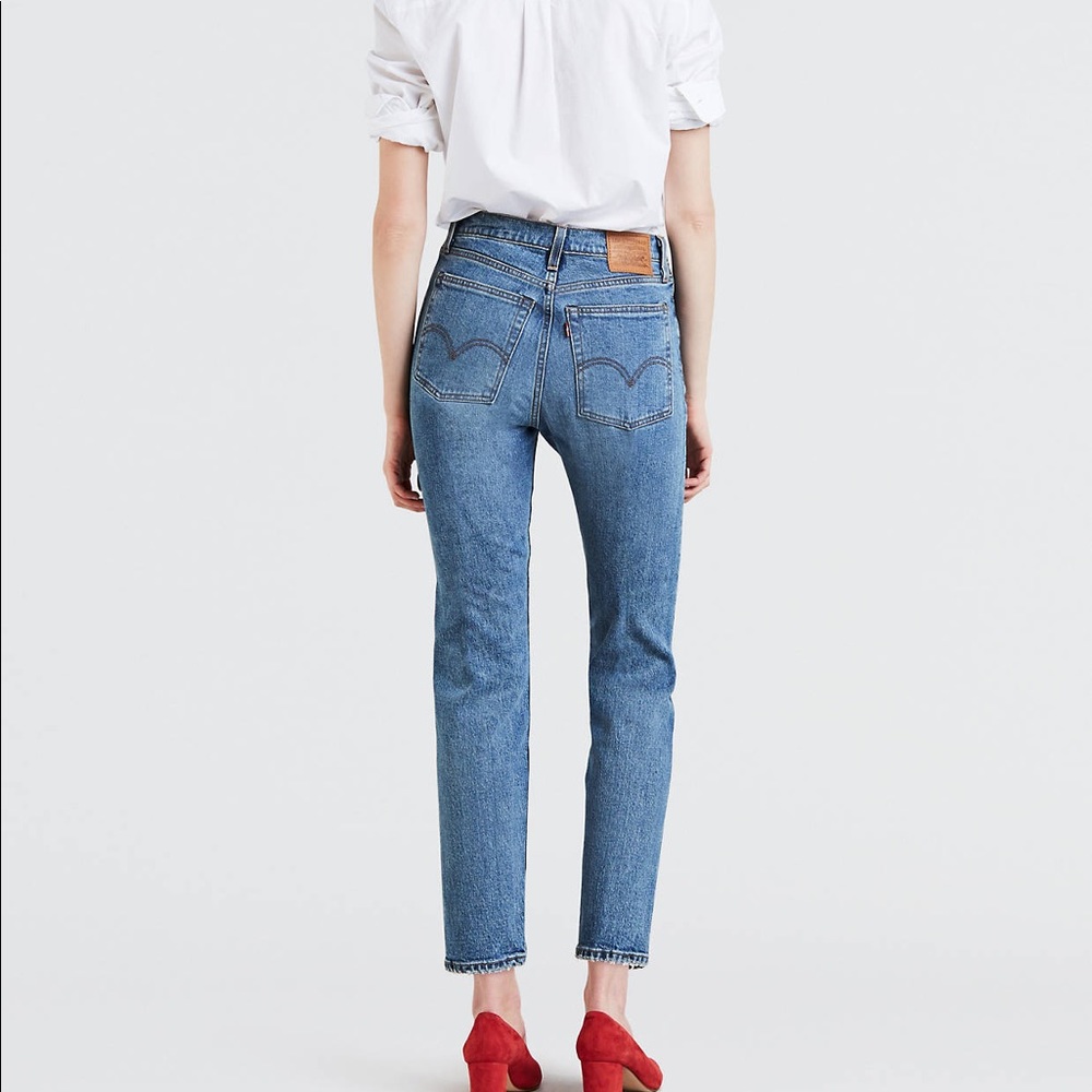 Levi’s Wedgie fit jeans